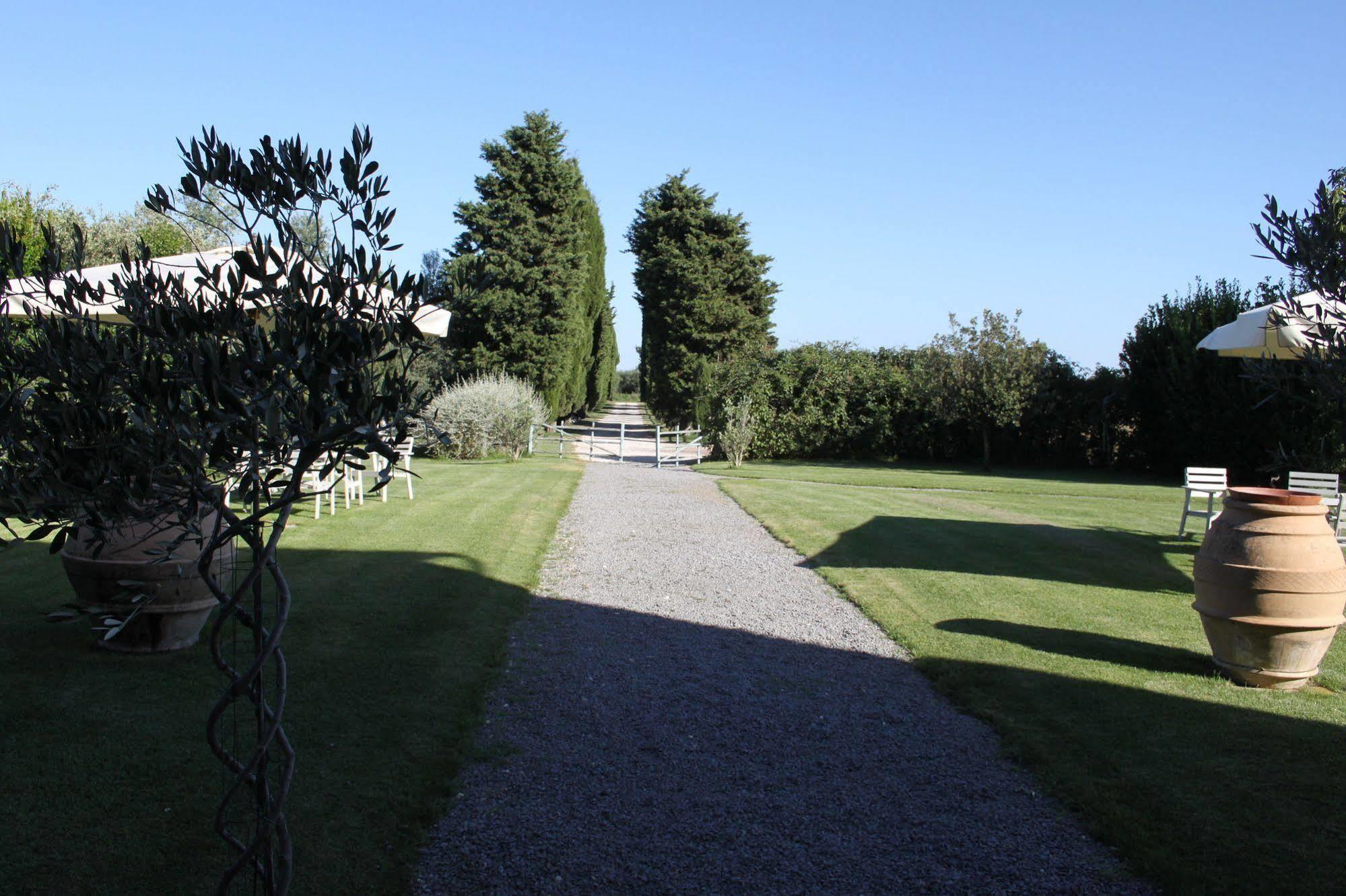 Agriturismo Casale Bonaparte Cellere Exterior photo