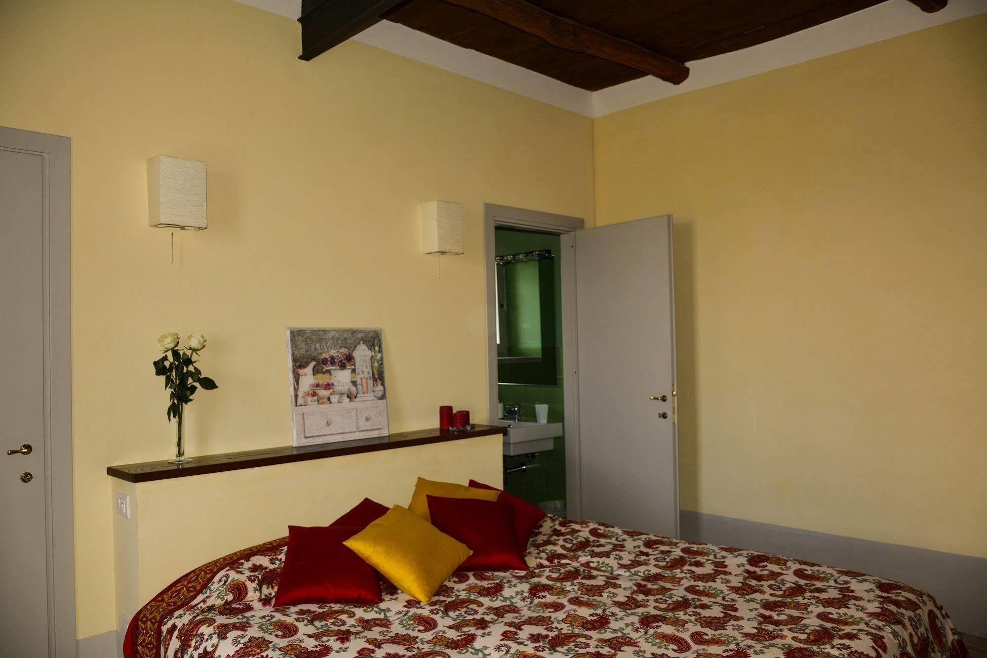 Agriturismo Casale Bonaparte Cellere Exterior photo